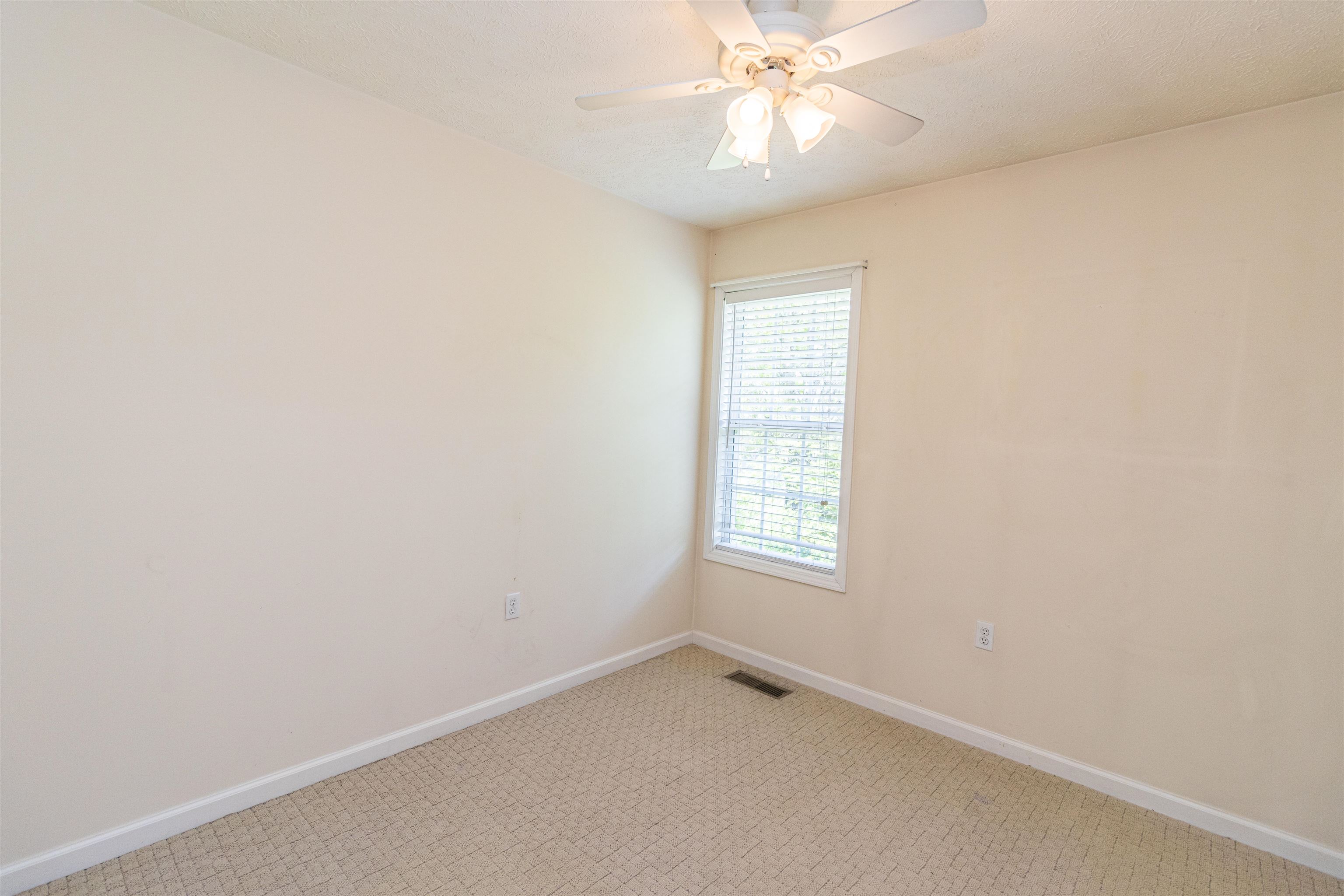 2119 Dunaway Road Selmer, TN 38375 - Photo 12 of 32 Gallery Image 12