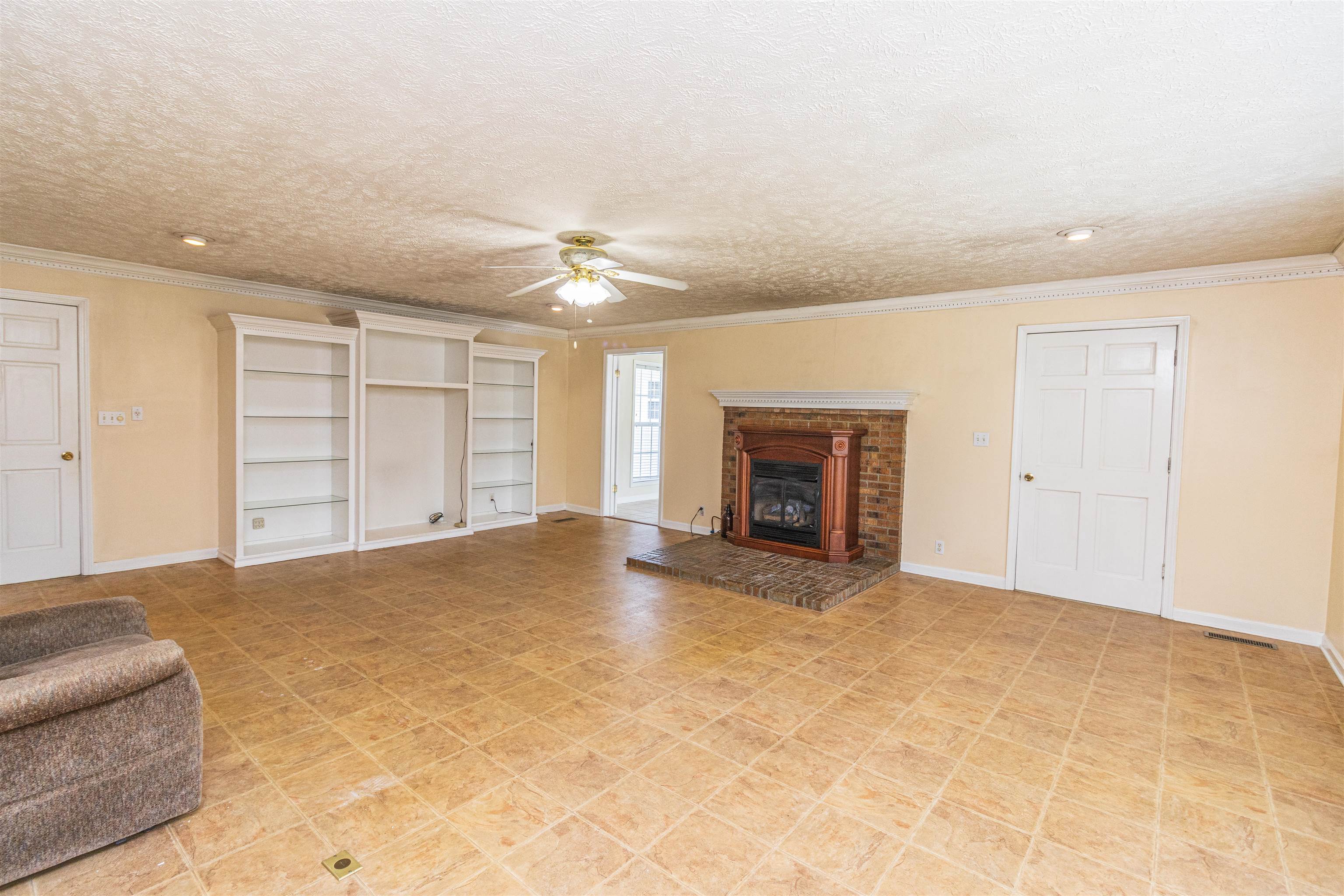 2119 Dunaway Road Selmer, TN 38375 - Photo 5 of 32 Gallery Image 5