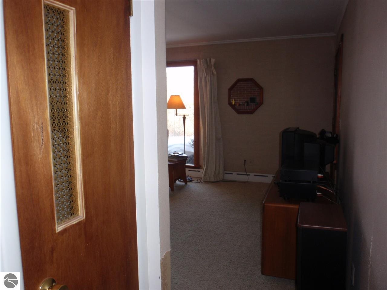 845 Edenhill Road Beulah, MI 49617 - Photo 27 of 42 1782641-26.JPG