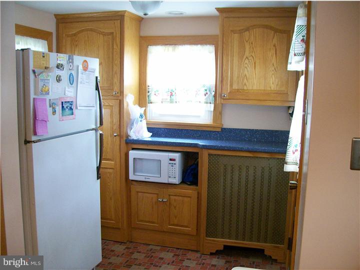 115 West Forrestview Road Brookhaven, PA 19015 - Photo 12 of 19 Kitchen