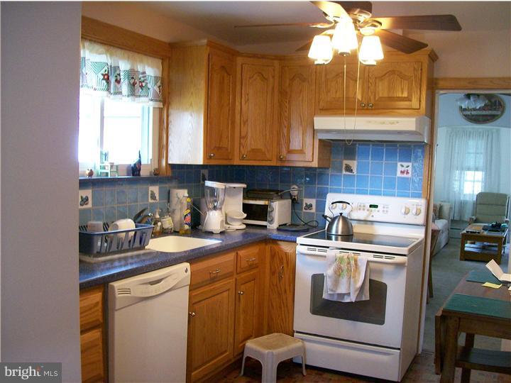 115 West Forrestview Road Brookhaven, PA 19015 - Photo 13 of 19 Kitchen
