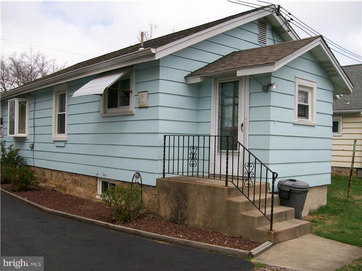 115 West Forrestview Road Brookhaven, PA 19015 - Photo 6 of 19 Exterior Back