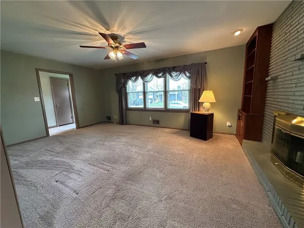 $280,000 | 12121 East 39th Terrace South, Independence, MO 64052