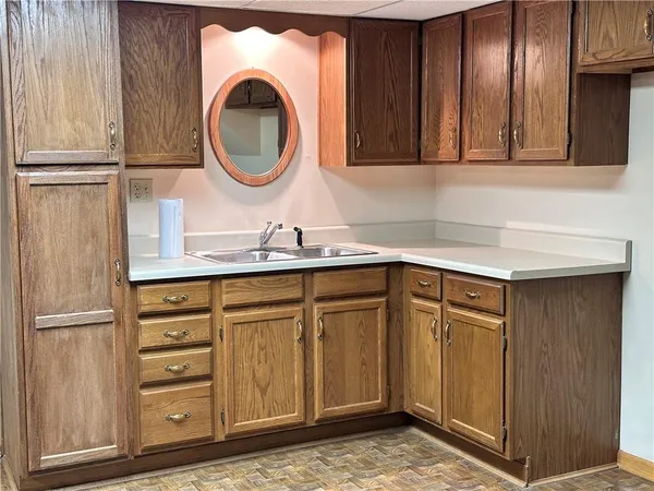 $280,000 | 12121 East 39th Terrace South, Independence, MO 64052
