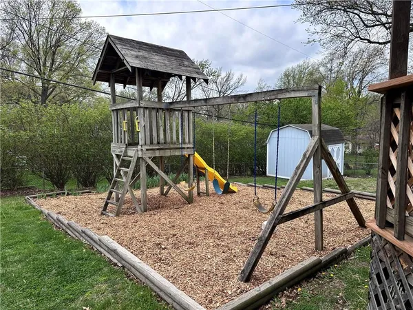 $280,000 | 12121 East 39th Terrace South, Independence, MO 64052