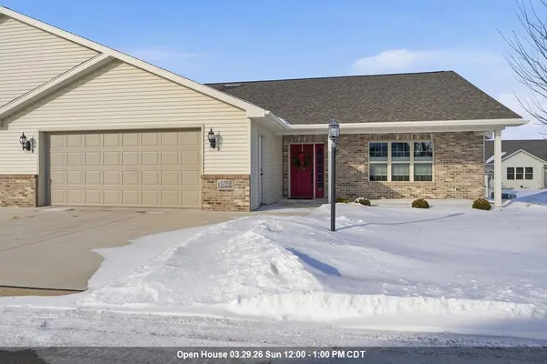 $479,900 | 1365 Candlelight Lane, Fond du Lac, WI 54937