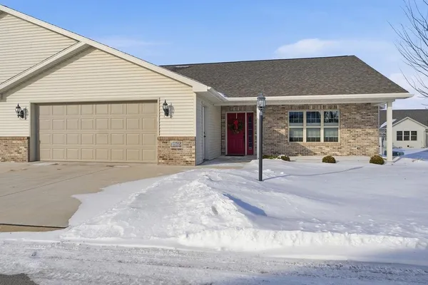 $479,900 | 1365 Candlelight Lane, Fond du Lac, WI 54937