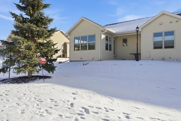 $479,900 | 1365 Candlelight Lane, Fond du Lac, WI 54937