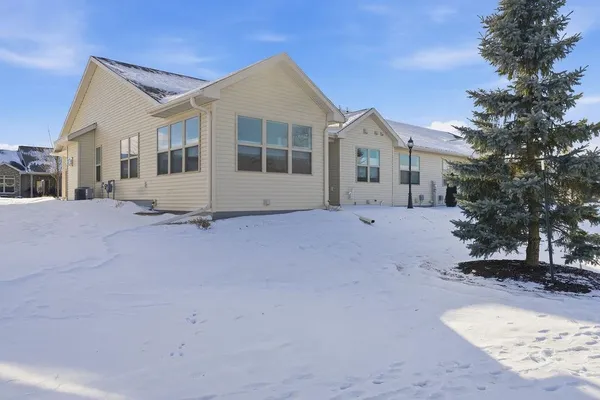 $479,900 | 1365 Candlelight Lane, Fond du Lac, WI 54937