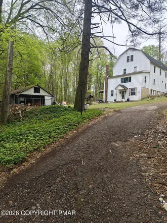 $280,000 | 431 2nd Street, Harveys Lake, PA 18618