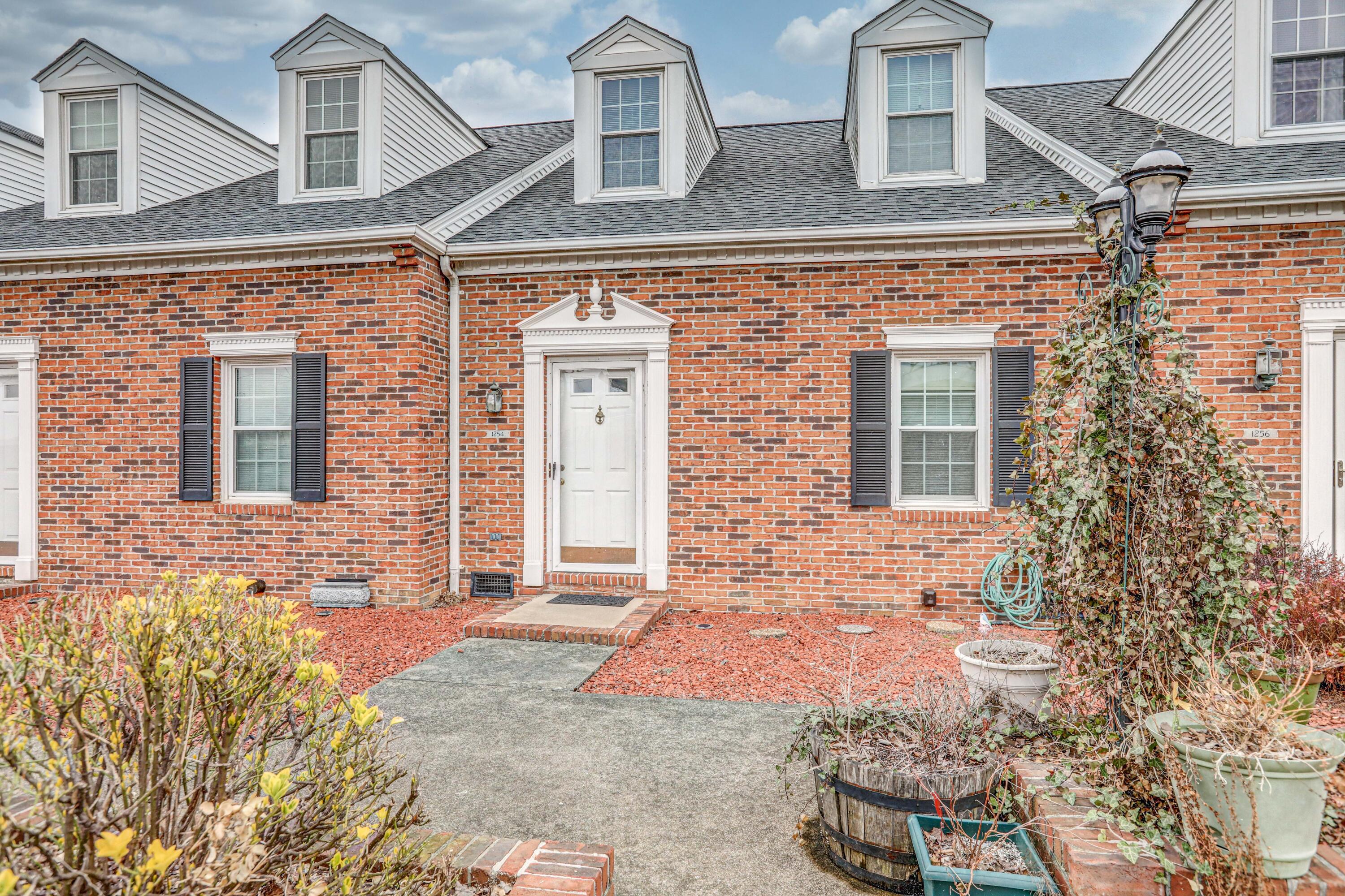 1254 Konnarock Road, Unit 1254 Kingsport, TN 37664 - Photo 1 of 34 B42A1641_2_3_4_5-Edit
