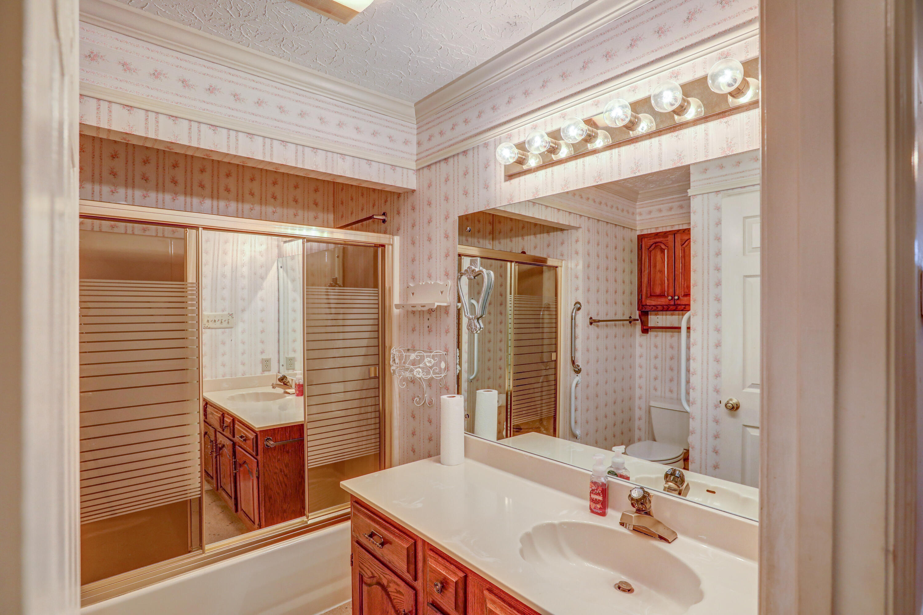 1254 Konnarock Road, Unit 1254 Kingsport, TN 37664 - Photo 16 of 34 B42A1556_57_58_59_60
