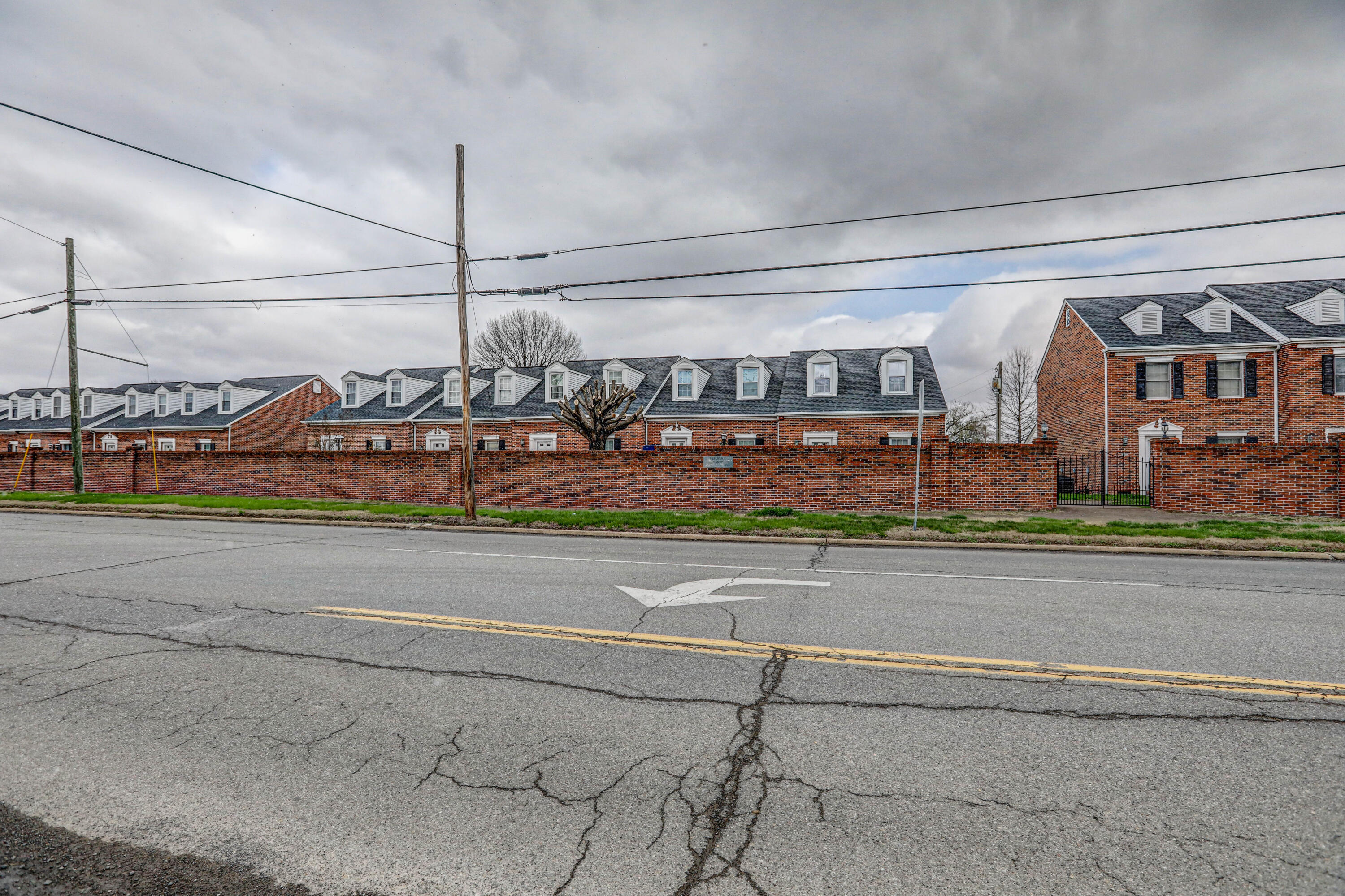 1254 Konnarock Road, Unit 1254 Kingsport, TN 37664 - Photo 34 of 34 B42A1651_2_3_4_5