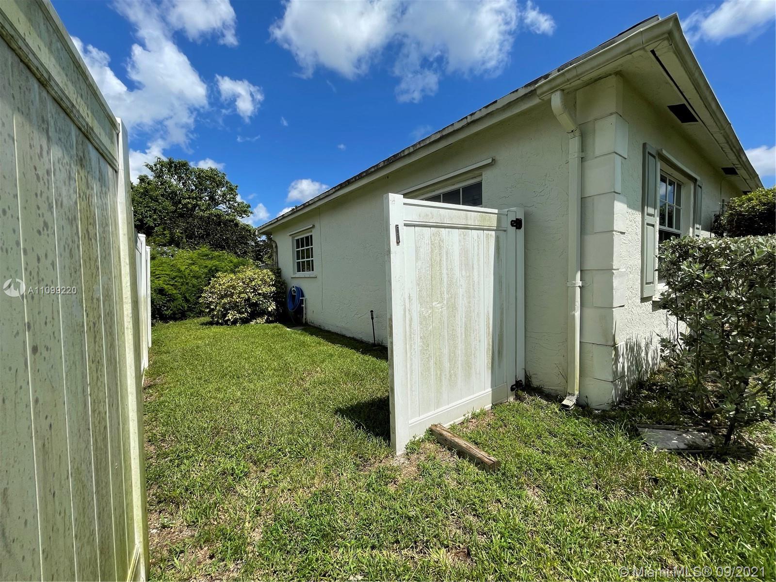 10735 Eland Street Boca Raton, FL 33428 - Photo 15 of 20 Gallery Image 15