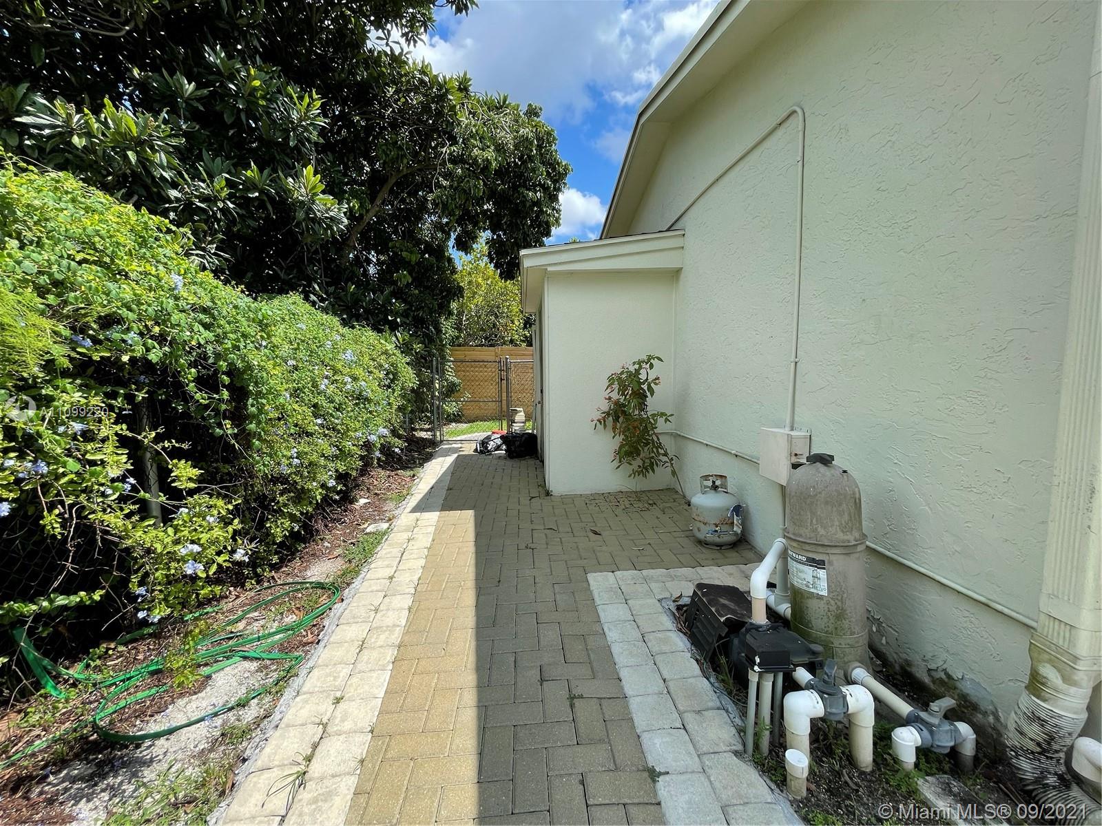 10735 Eland Street Boca Raton, FL 33428 - Photo 18 of 20 Gallery Image 18
