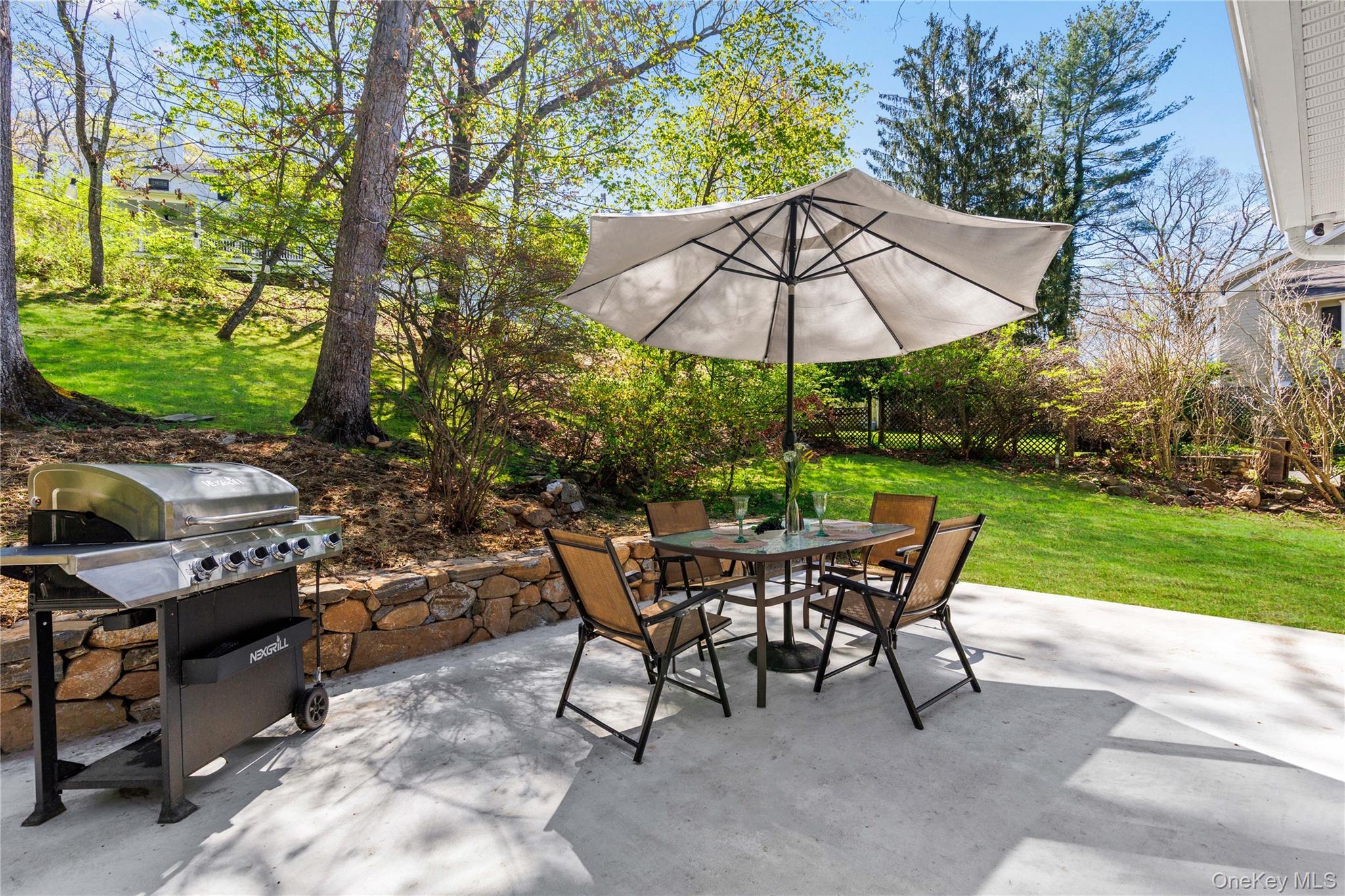 816 Hardscrabble Road Chappaqua, NY 10514 - Photo 7 of 36