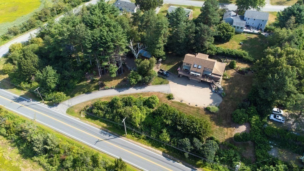 22 Little Neck Road Ipswich, MA 01938 - Photo 5 of 37 an aerial view of a house with a yard