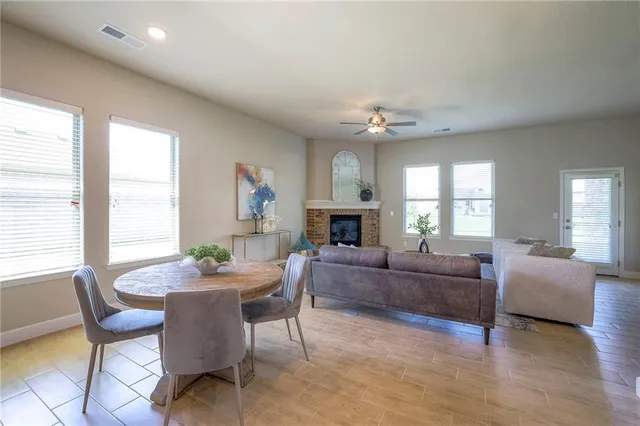 $467,250 | 25492 West 84th Street, Lenexa, KS 66227