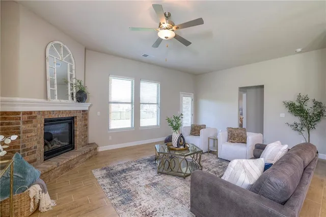 $467,250 | 25492 West 84th Street, Lenexa, KS 66227