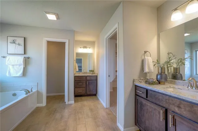 $467,250 | 25492 West 84th Street, Lenexa, KS 66227