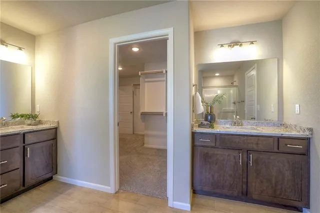 $467,250 | 25492 West 84th Street, Lenexa, KS 66227