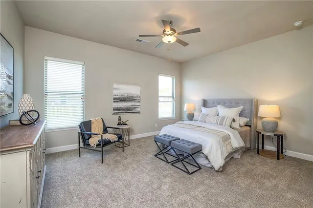 $467,250 | 25492 West 84th Street, Lenexa, KS 66227