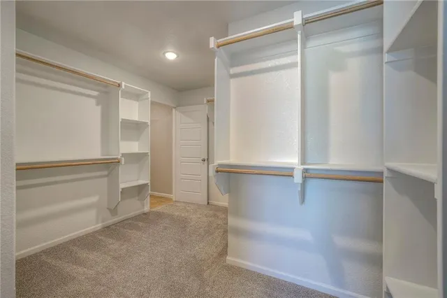 $467,250 | 25492 West 84th Street, Lenexa, KS 66227