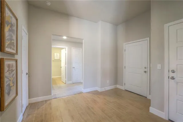 $467,250 | 25492 West 84th Street, Lenexa, KS 66227