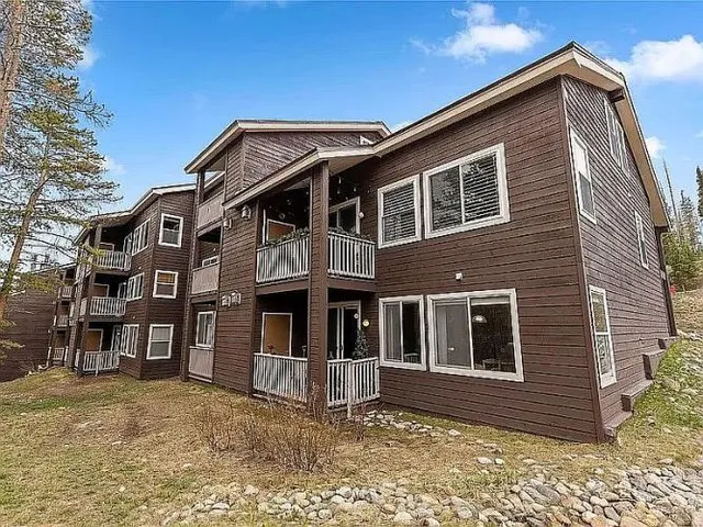 $500,000 | 10000 Ryan Gulch Road, Unit 116, Silverthorne, CO 80498