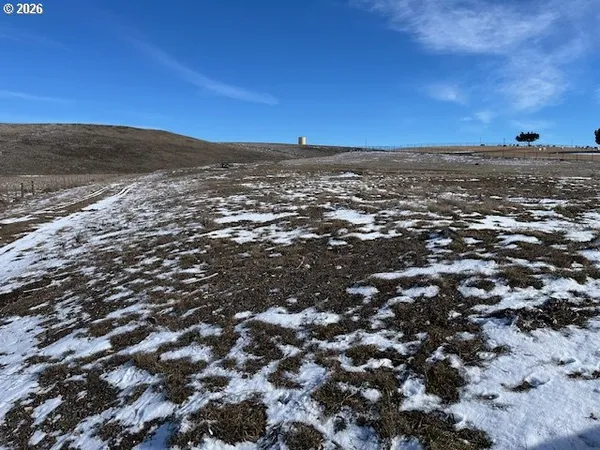 $355,000 | 1009 Northeast Summit Drive, Enterprise, OR 97828