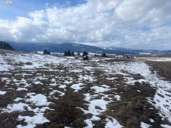 $355,000 | 1009 Northeast Summit Drive, Enterprise, OR 97828