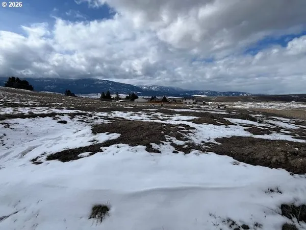 $355,000 | 1009 Northeast Summit Drive, Enterprise, OR 97828