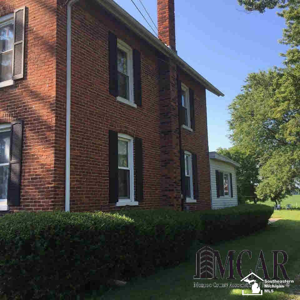 8861 Dixon Road Monroe, MI 48161 - Photo 2 of 22 Double brick exterior