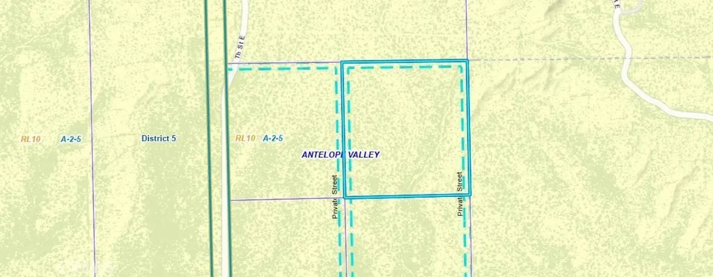 243 G-4 Vista, CA 92083 - Photo 4 of 5 a bathroom with a shower