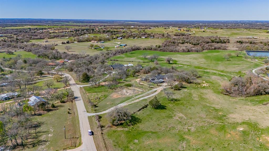 178 County Road 4372 Decatur, TX 76234 - Photo 17 of 31
