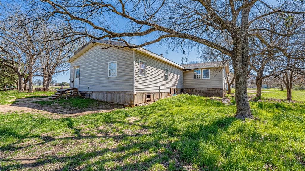 178 County Road 4372 Decatur, TX 76234 - Photo 3 of 31