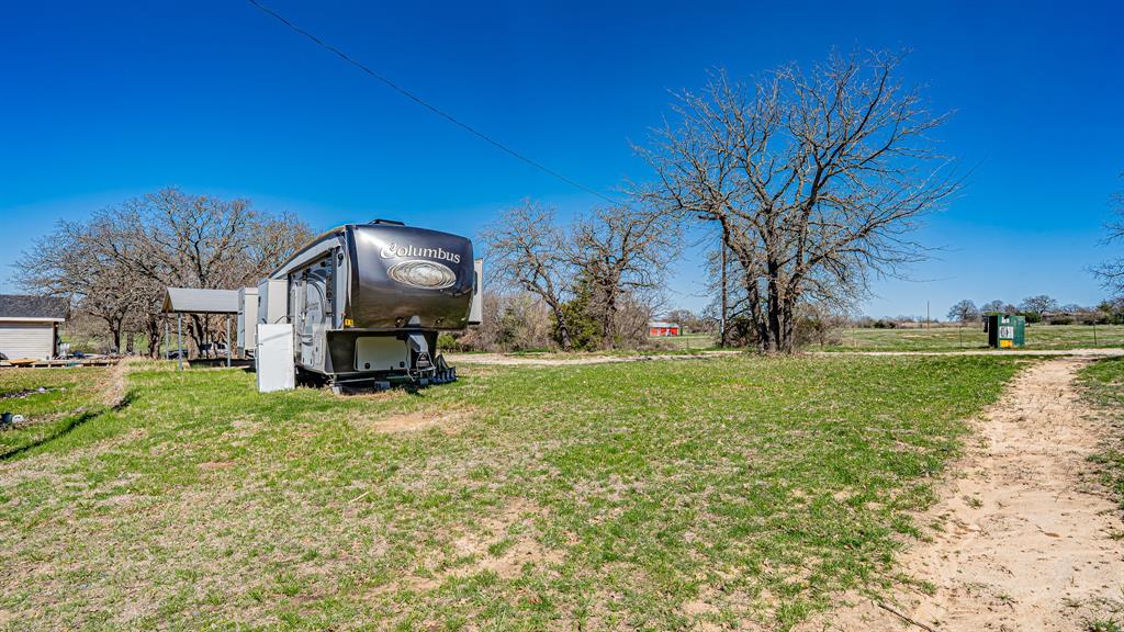 178 County Road 4372 Decatur, TX 76234 - Photo 9 of 31