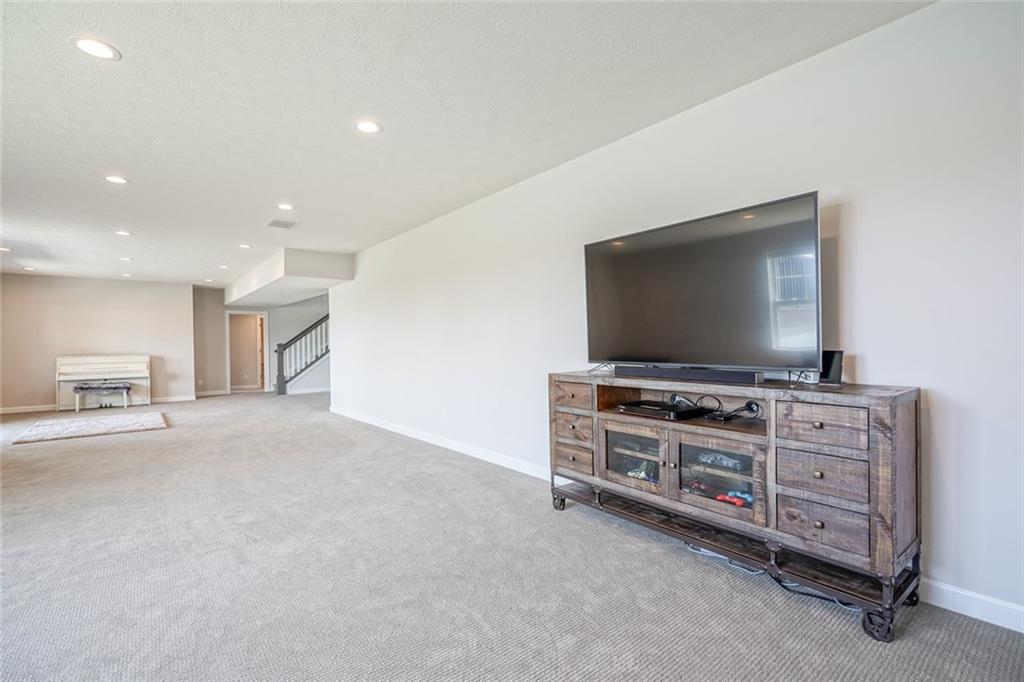 12771 Granite Ridge Circle Fishers, IN 46038 - Photo 29 of 57 Gallery Image 29