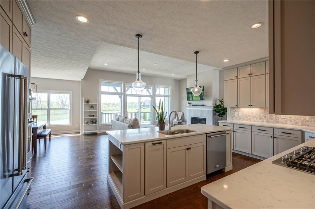 12771 Granite Ridge Circle Fishers, IN 46038 - Photo 6 of 57 Gallery Image 6