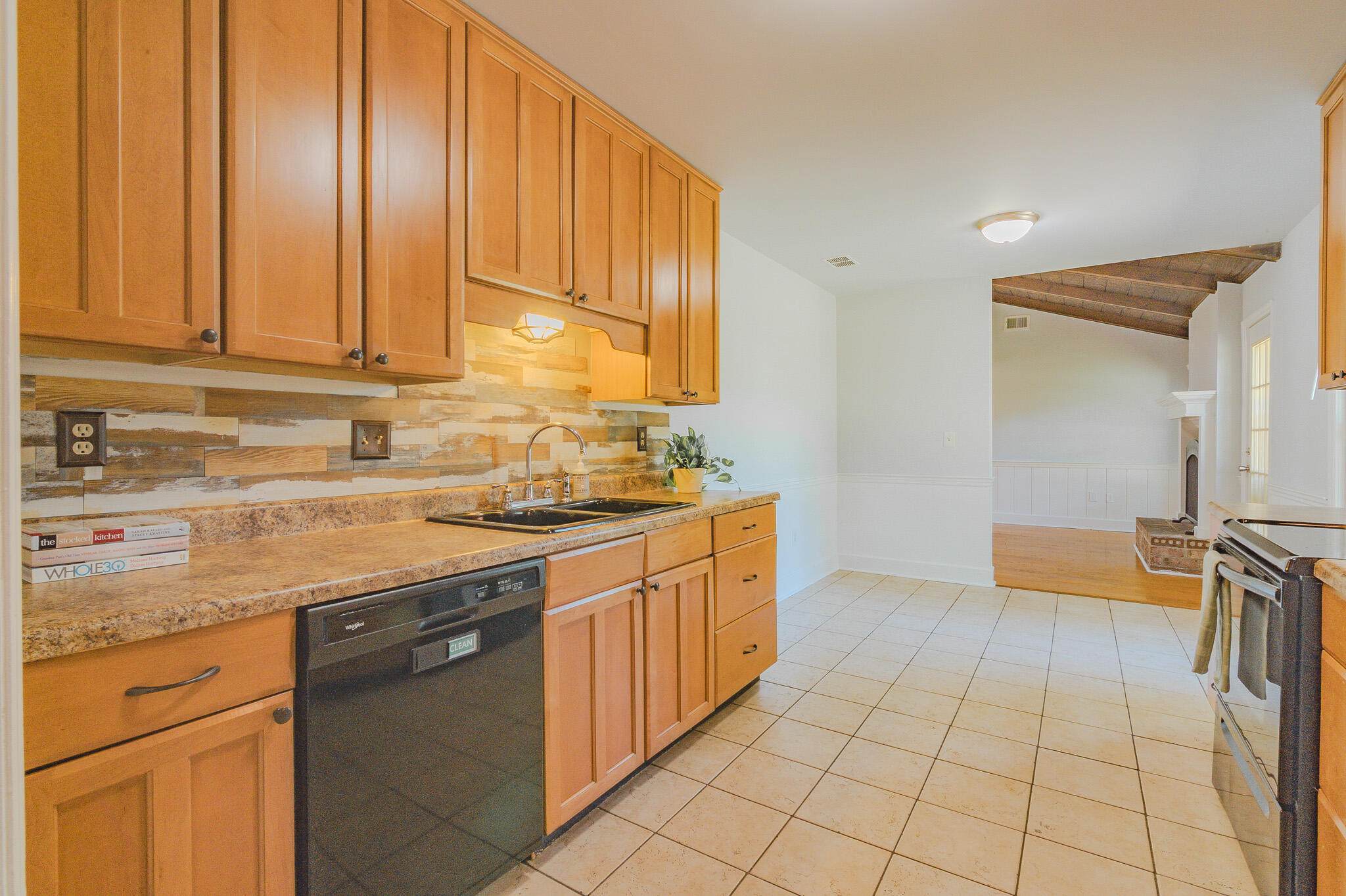 106 James Road Summerville, SC 29486 - Photo 14 of 14 Laundry Area