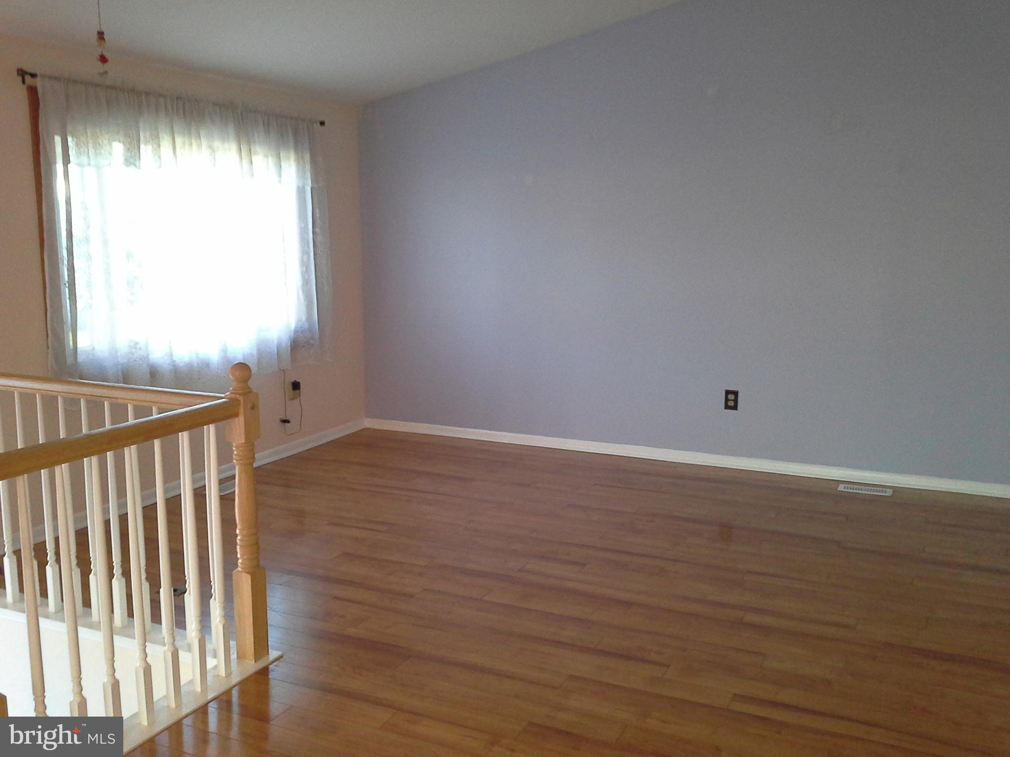 9315 Beowulf Circle Baltimore, MD 21237 - Photo 13 of 28 Wide open Living Room