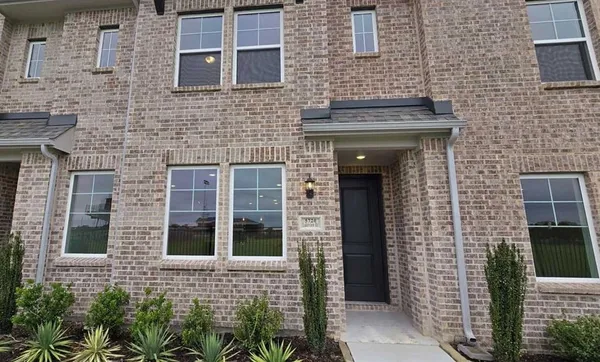 $299,000 | 5720 Lakeview Drive, Watauga, TX 76148