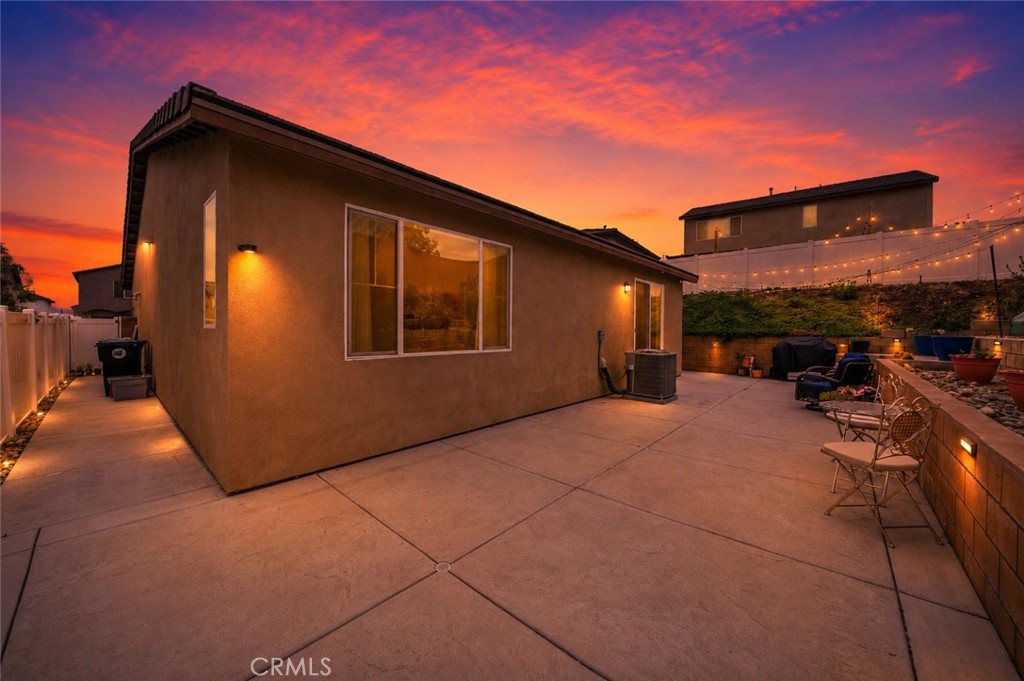 380 Havasu Way Rialto, CA 92377 - Photo 24 of 52