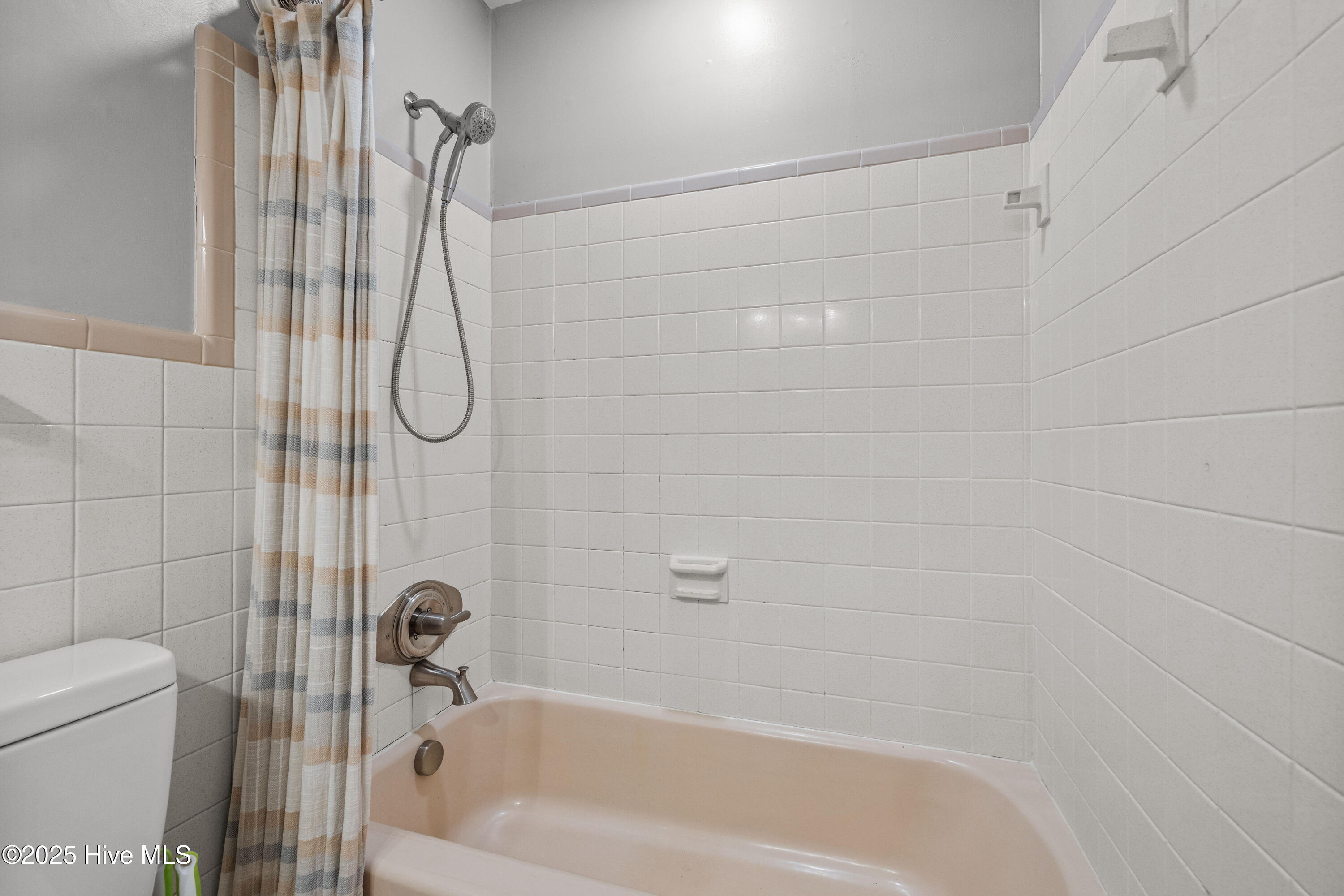 610 Friendly Road Morehead City, NC 28557 - Photo 21 of 44 Full bath 2
