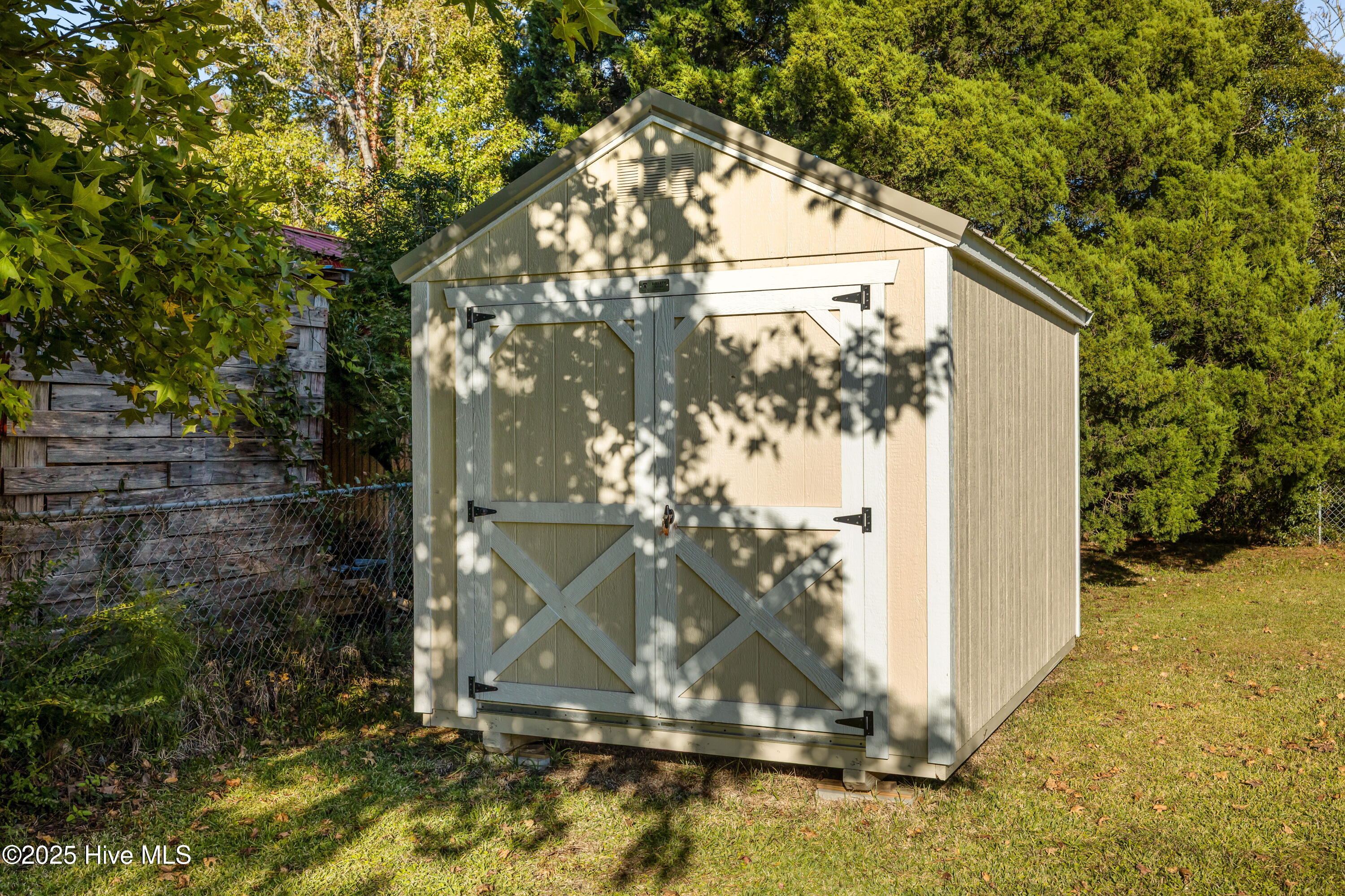 610 Friendly Road Morehead City, NC 28557 - Photo 38 of 44 Shed