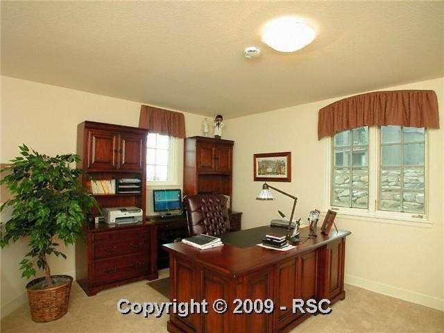 982 Summer Spring View Colorado Springs, CO 80906 - Photo 7 of 10 Gallery Image 7