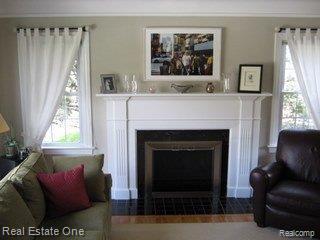 2723 Trafford Road Royal Oak, MI 48073 - Photo 6 of 17 LR Fireplace