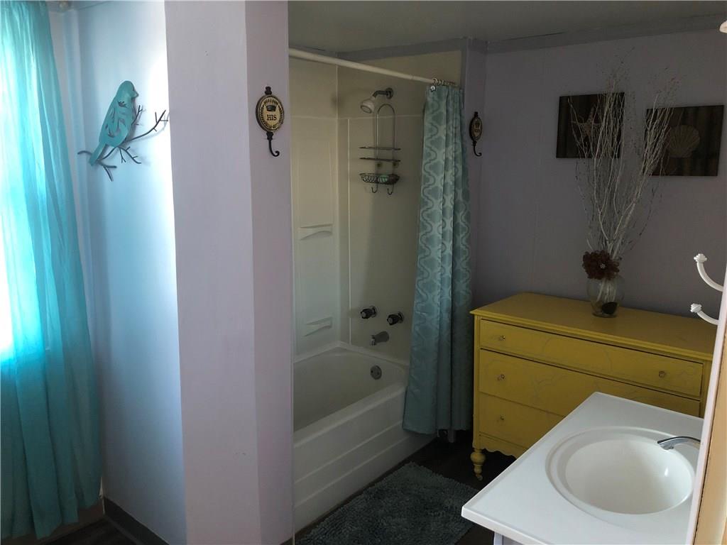 1242 McCaslin Road Clinton, PA 15026 - Photo 10 of 25 Gallery Image 10