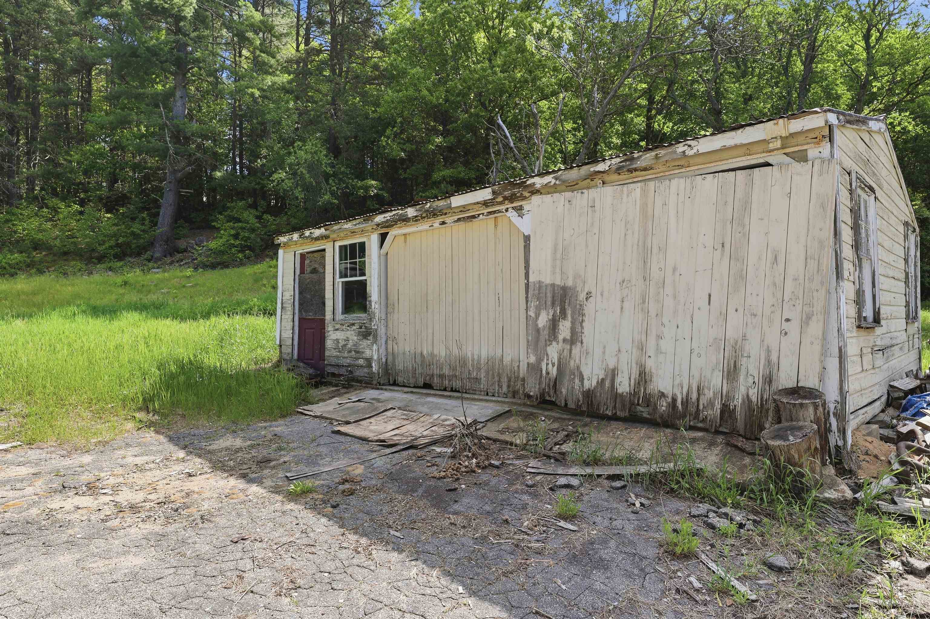32 East Lull Place New Boston, NH 03070 - Photo 26 of 27
