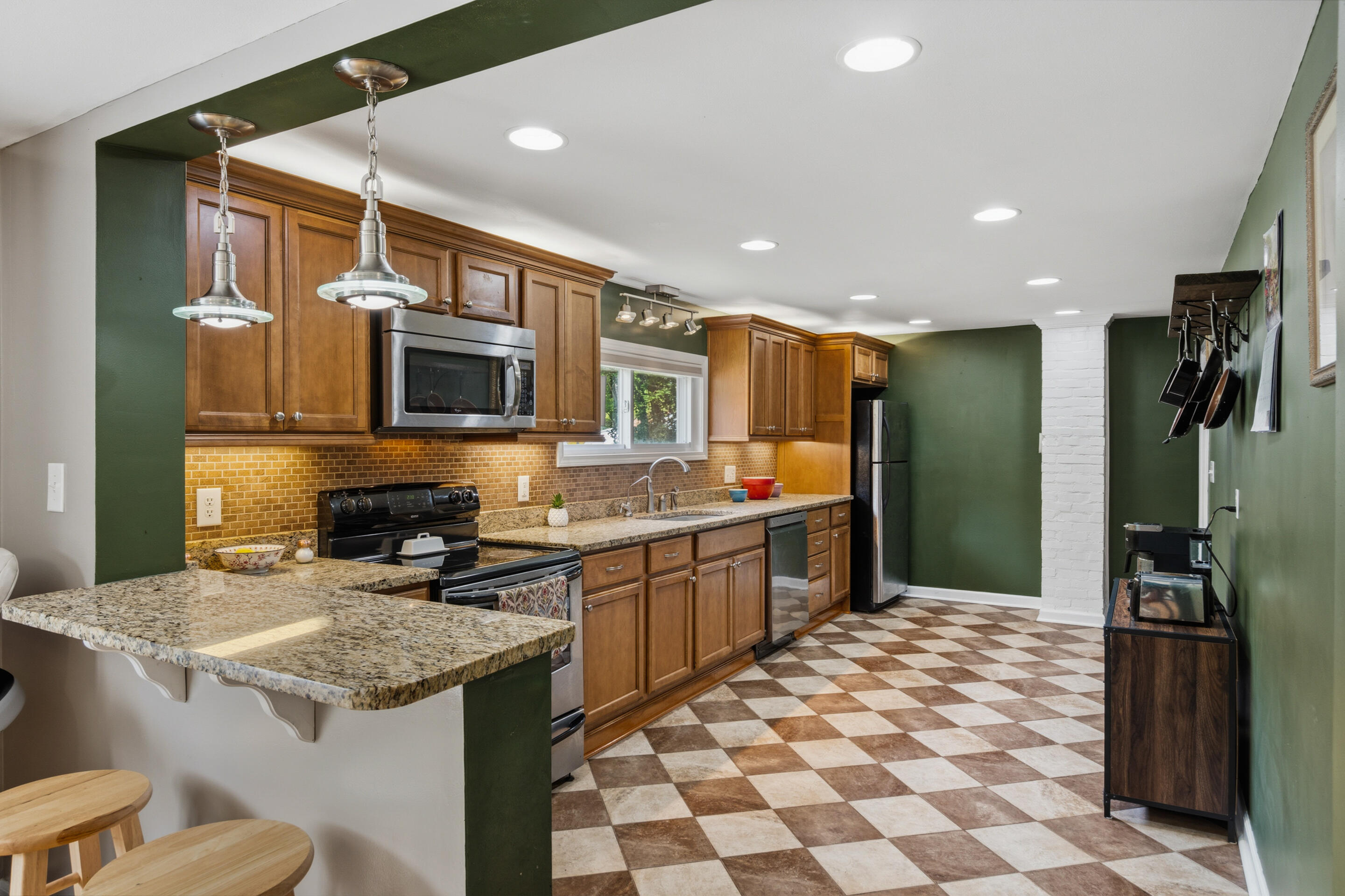 6734 Blacksburg Road Catawba, VA 24070 - Photo 5 of 26 5